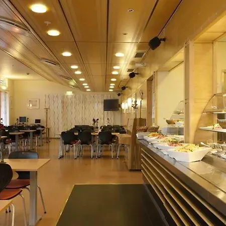Отель Gaustad 3*